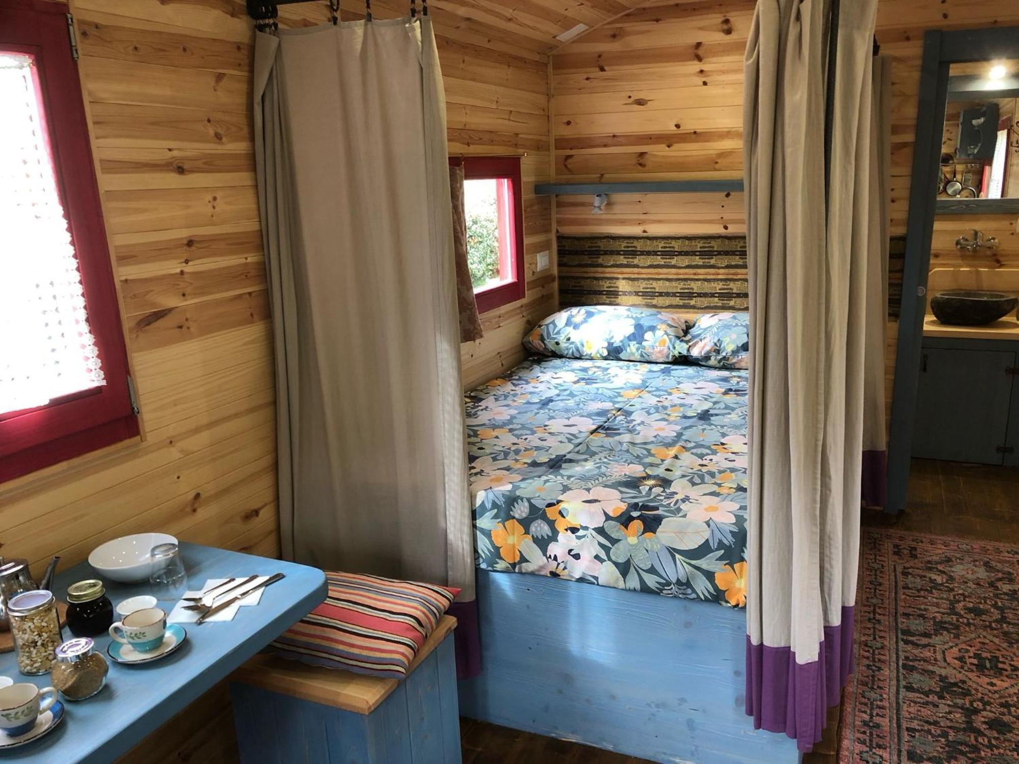 Agriturismo La Rovere - I Carrozzoni Gitani Cossano Belbo Eksteriør billede