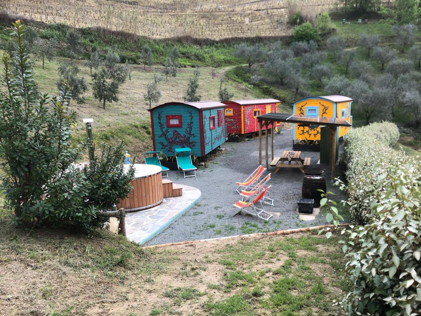 Agriturismo La Rovere - I Carrozzoni Gitani Cossano Belbo Eksteriør billede