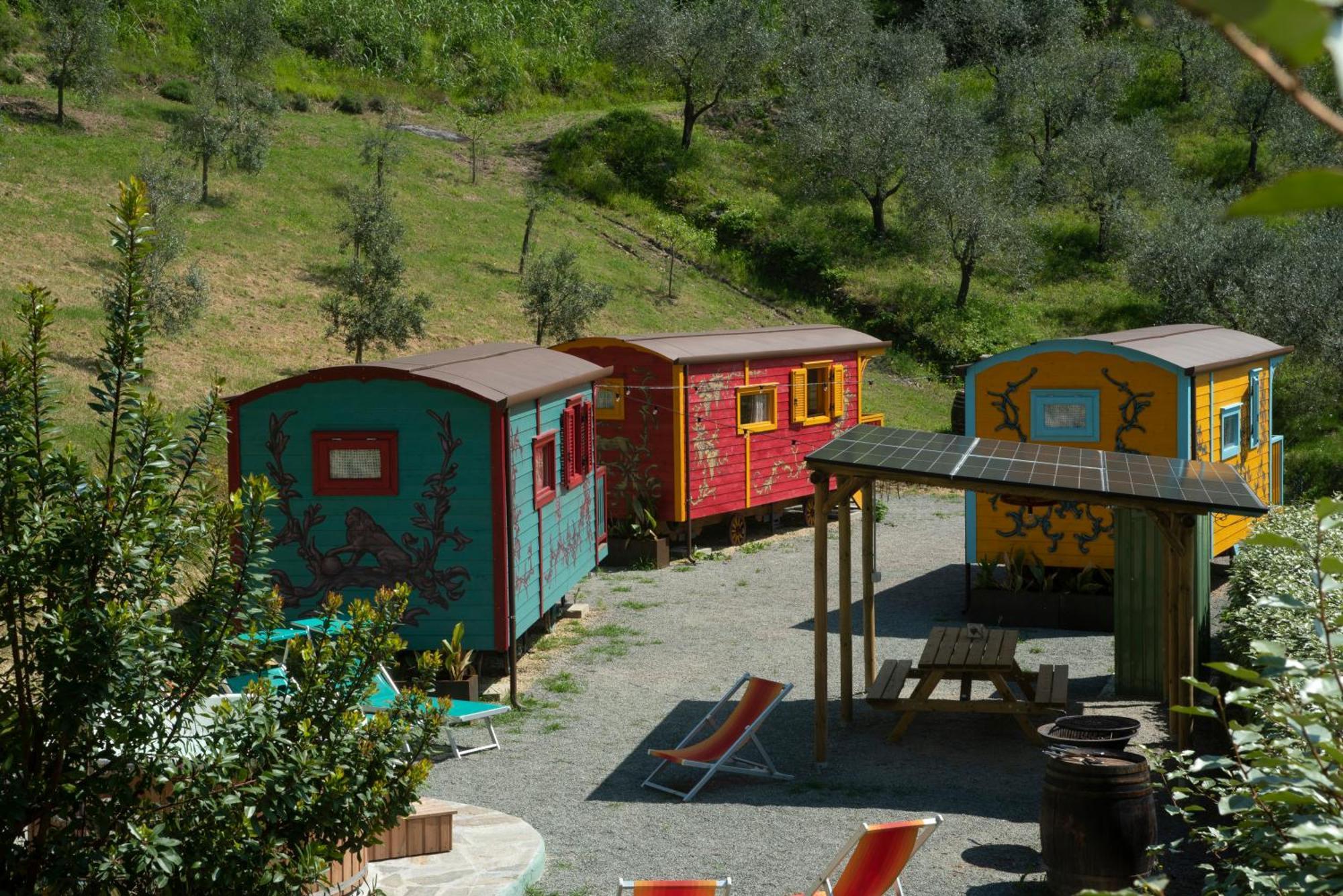 Agriturismo La Rovere - I Carrozzoni Gitani Cossano Belbo Eksteriør billede